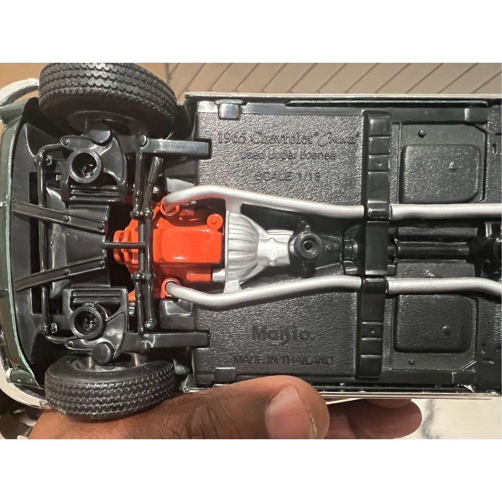 Maisto, Special Edition,  1965 Corvette Fasrback, 1/ 18 Scale - Picture 9 of 11